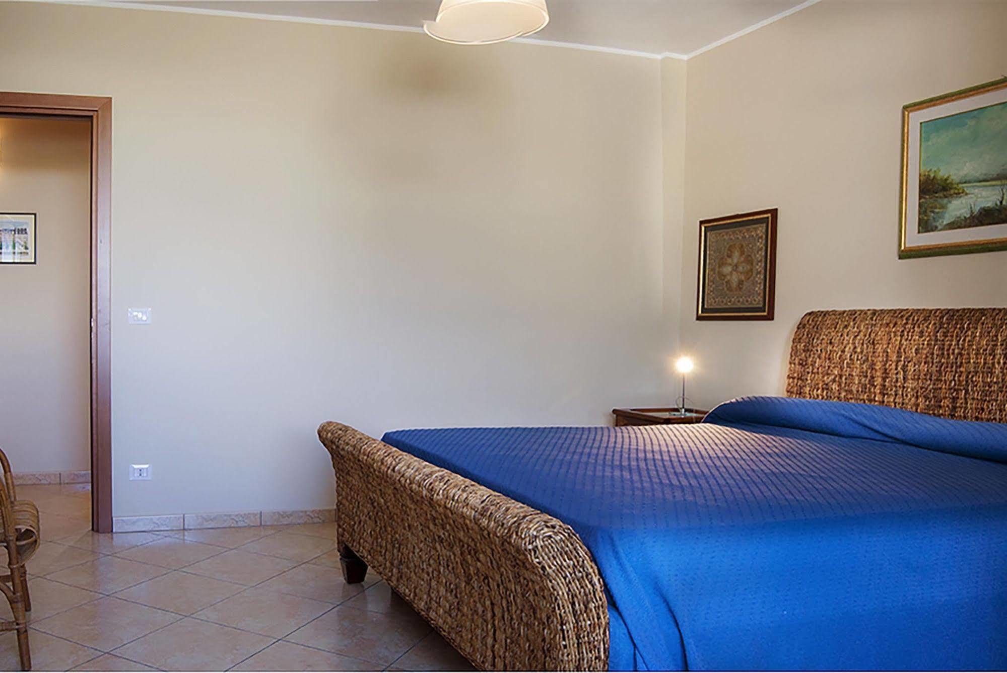 קסטריניאנו דל קאפו Villetta Del Sole מראה חיצוני תמונה